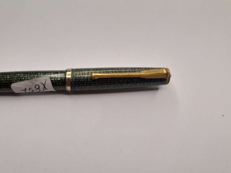 Crest high class pen
