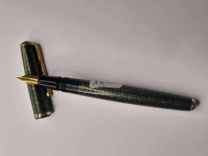 Crest high class pen