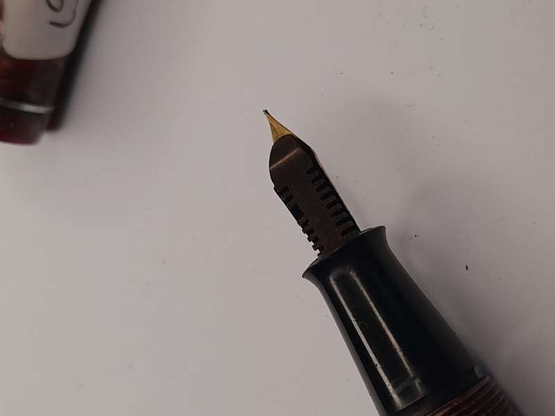 Summit leaver fill pen 14ct solid gold nib