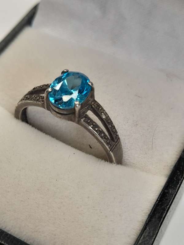 Sterling silver ladies ring Size: P.5 NO BOX