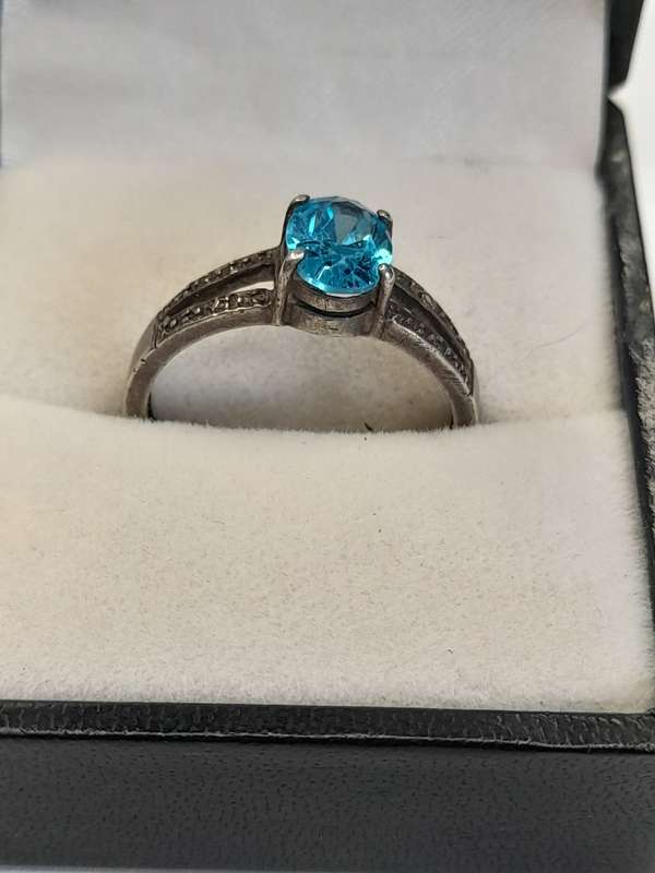 Sterling silver ladies ring Size: P.5 NO BOX