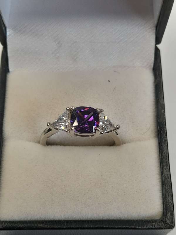 Sterling silver ladies ring Size: P.5 NO BOX