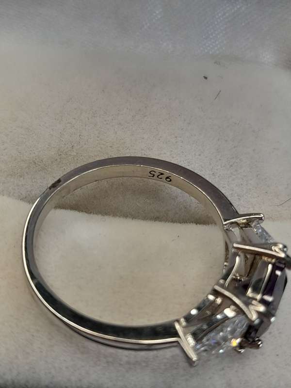 Sterling silver ladies ring Size: P.5 NO BOX