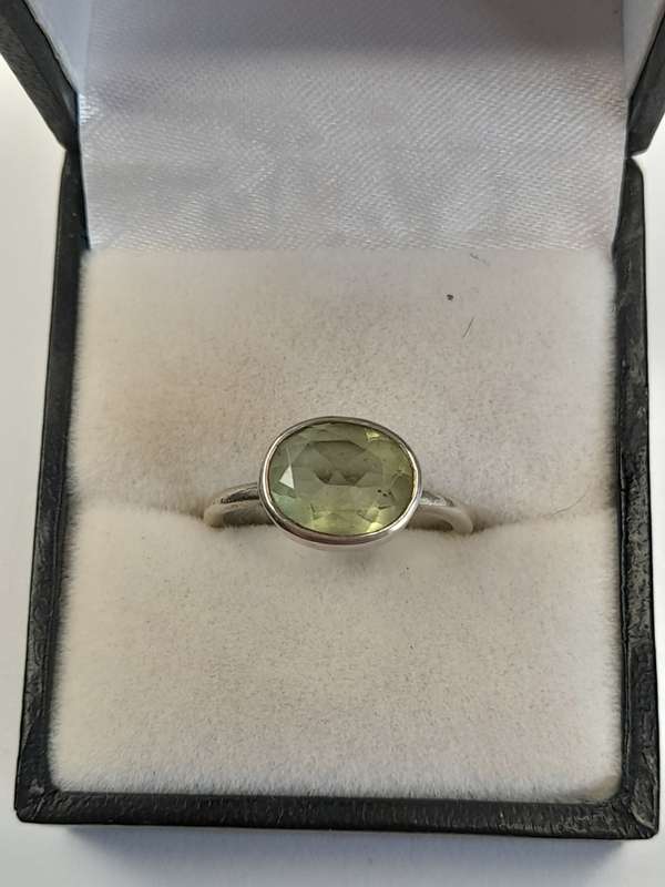 Sterling silver ladies ring Size: N NO BOX