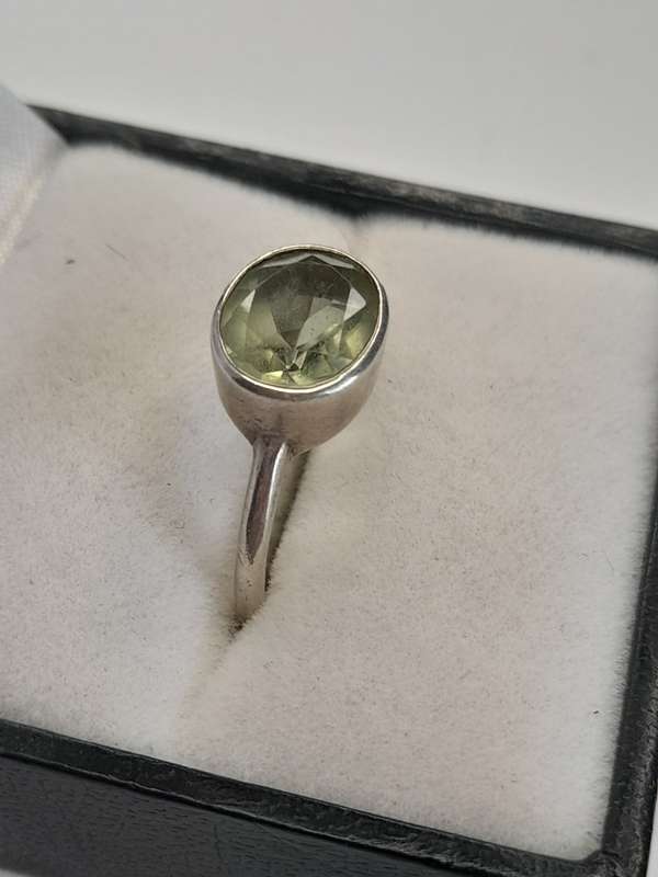 Sterling silver ladies ring Size: N NO BOX