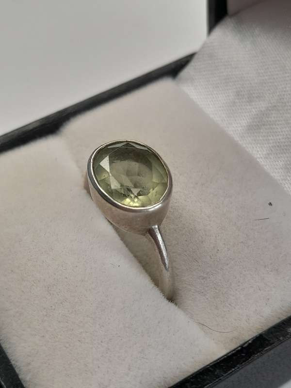 Sterling silver ladies ring Size: N NO BOX