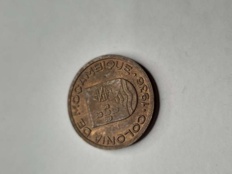 Mozambique 1936 10 centavos