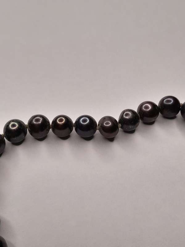 Pearl necklace 45cm long