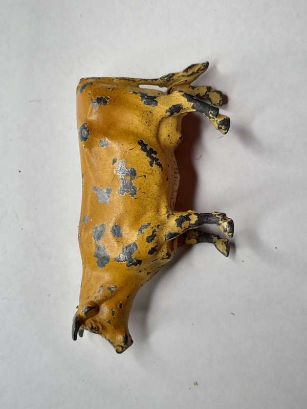 Vintage lead farm animals diorama scene accessory