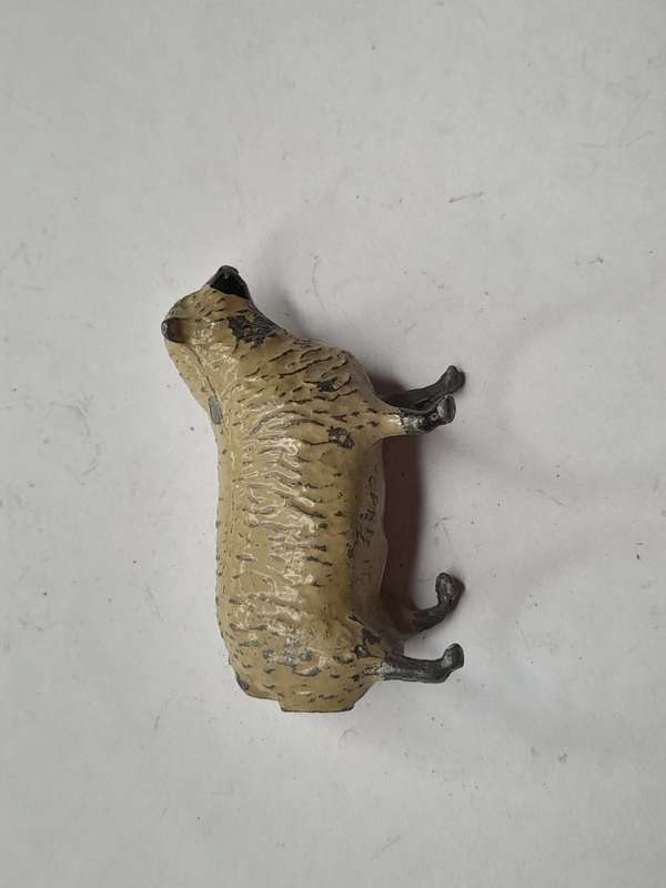 Vintage lead farm animals diorama scene accessory