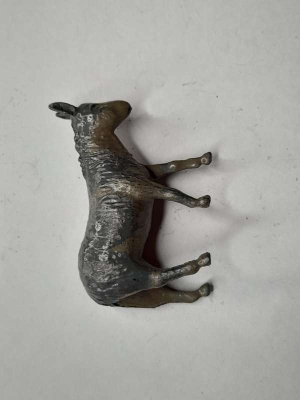 Vintage lead farm animals diorama scene accessory