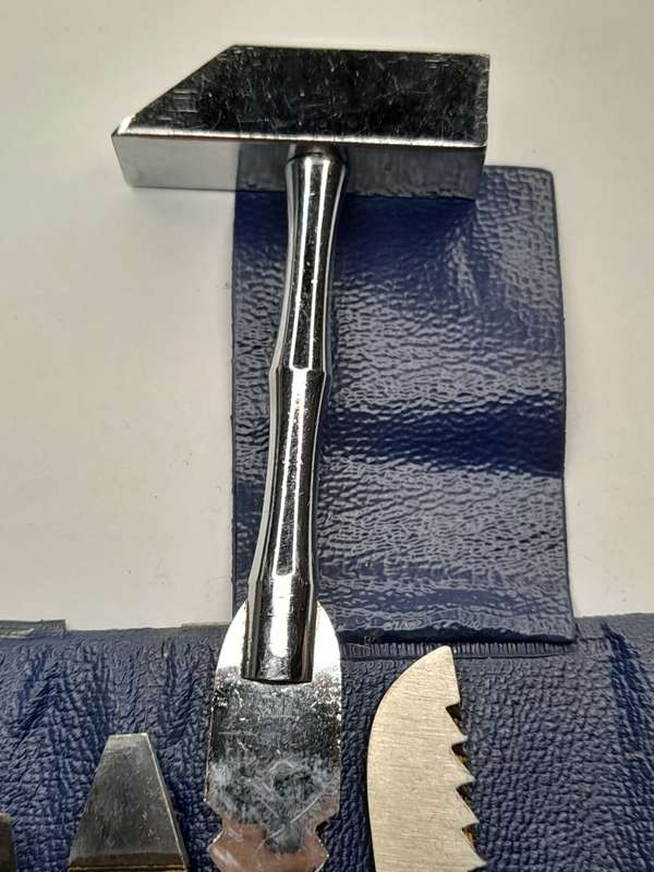 Vintage pocket knife set
