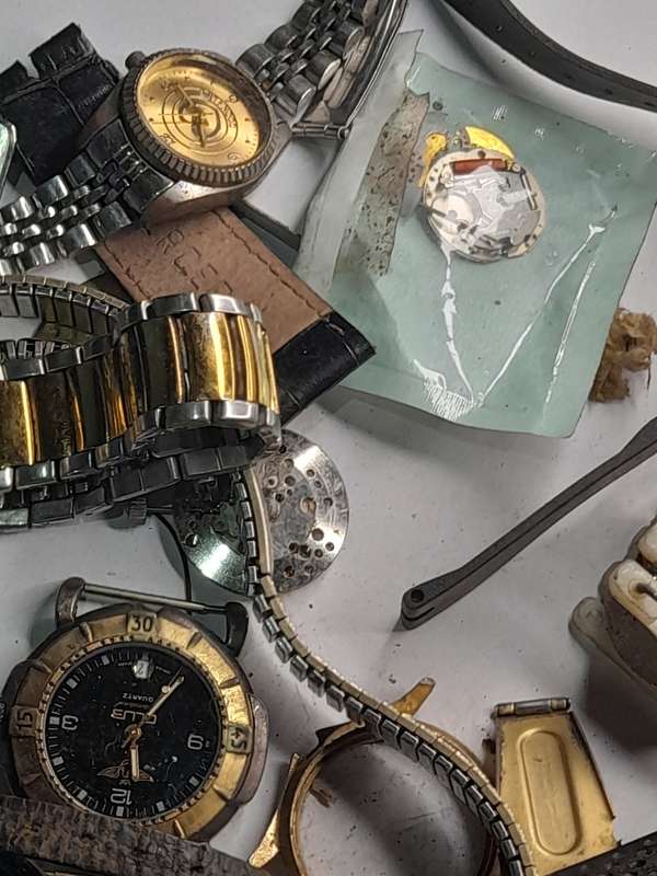 Watch parts for steampunk/repairs