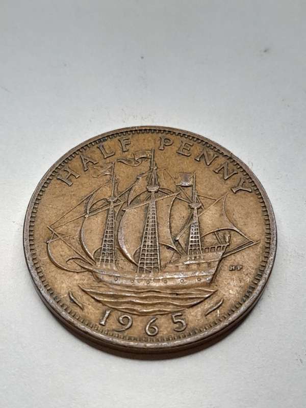 United Kingdom half penny 1965