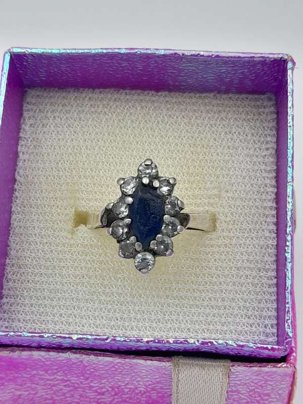Sterling silver ladies ring Size: M NO BOX