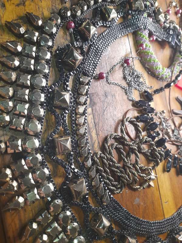 Collection of costume jewellry