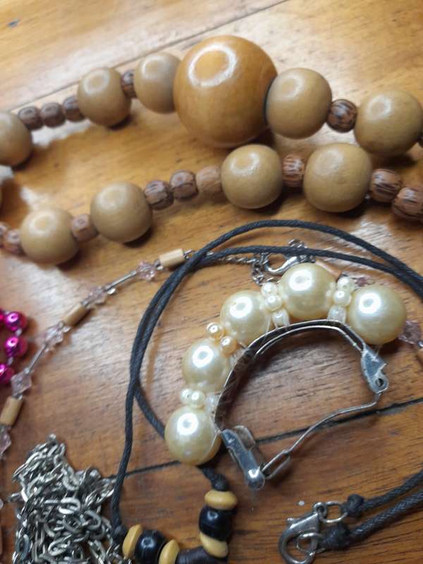 Collection of costume jewellery