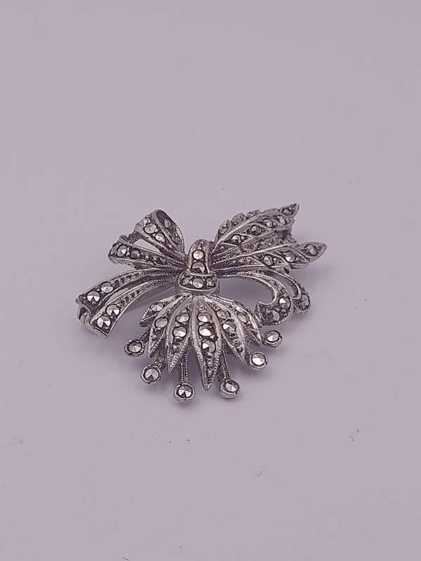 Sterling silver brooch