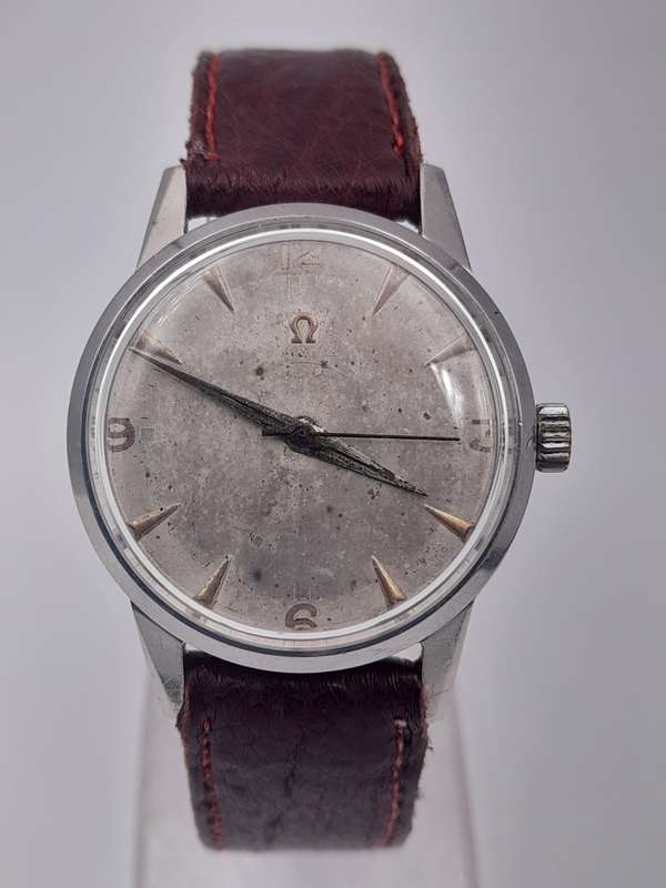 Omega REF: 2496 /12 SC Caliber 283 33mm ex crown