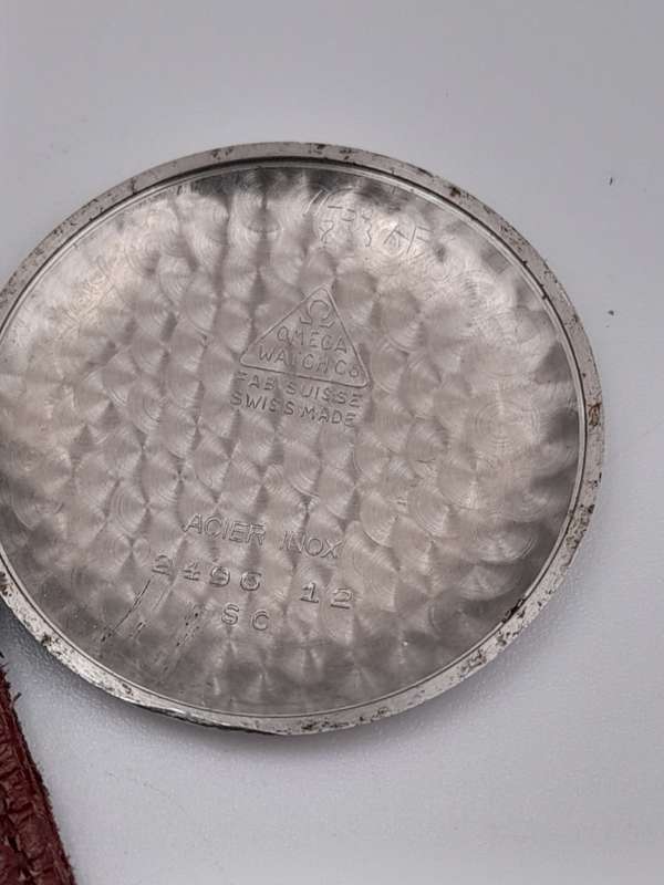 Omega REF: 2496 /12 SC Caliber 283 33mm ex crown