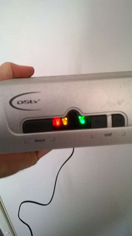 Dstv dsd1131 with remote & charger
