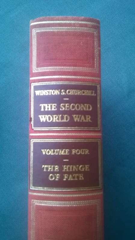 Winston Churchill book set & LP record (The voice of Winston Churchill)