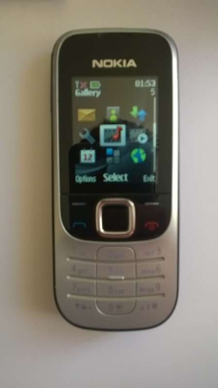 Nokia 2330 Classic (full box)