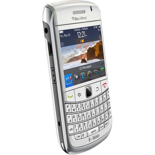 BlackBerry Bold 9780 - Black/White (Unlocked) Smartphone+ free 8GB memory card