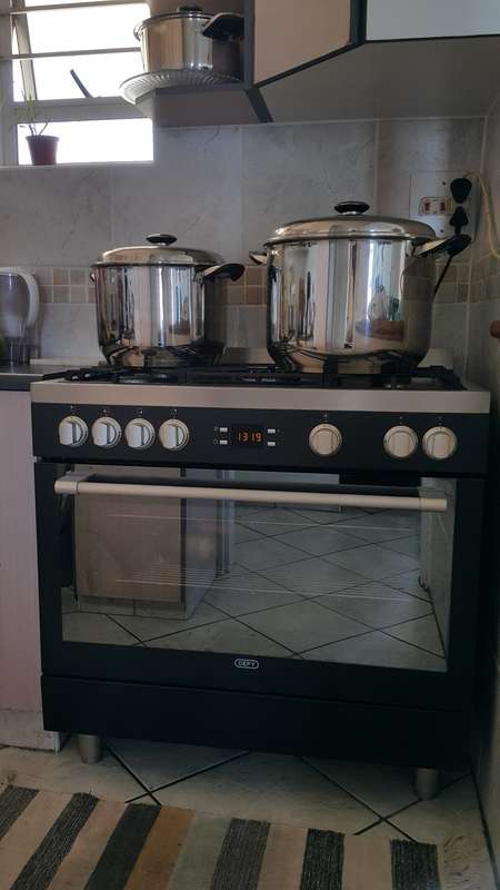 SapphireCoastJewels-VERIMARK BASTILLE 27l stainless steel supremo 4 piece pot set-Special!