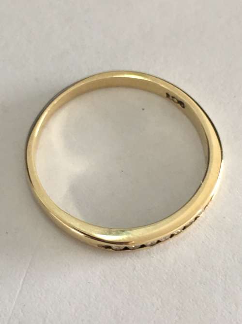 9ct Gold Diamond ring