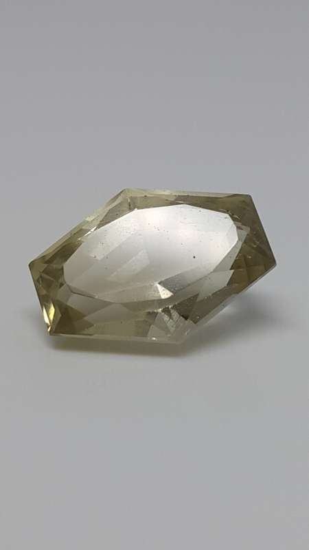 3.35CT ULTRA RARE SHAPE & CHARACTERISTICS! 100% NATURAL GENUINE CHAMPAGNE CITRINE