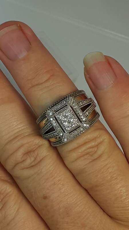 GENUINE DIAMOND ENCRUSTED 925 SILVER WEDDING BAND
