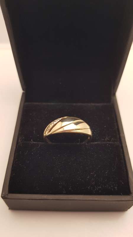 9ct Yellow Gold Ladies Ring - PRE-OWNED