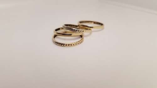 4x 9ct Gold Ladies Stack Rings - PRE-OWNED