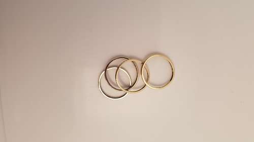 4x 9ct Gold Ladies Stack Rings - PRE-OWNED