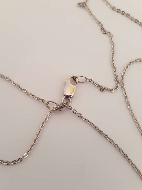 18ct Gold Ladies Diamond pendant and Chain - PRE-OWNED