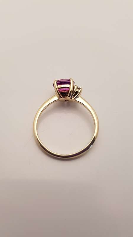 9ct Gold Tourmaline and Diamond Ladies Ring - Pre-owned