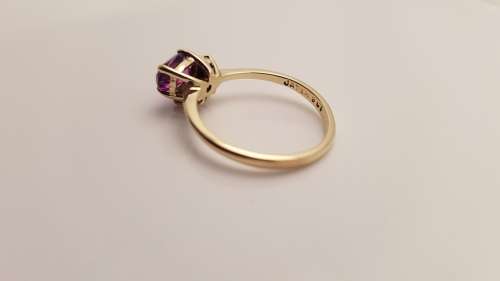 9ct Gold Tourmaline and Diamond Ladies Ring - Pre-owned