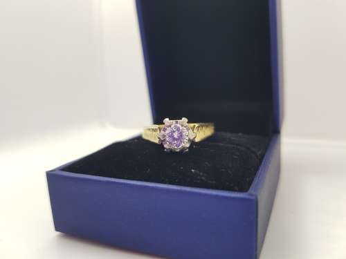 18ct Solid Gold Diamond Engagement ring - PRE-OWNED
