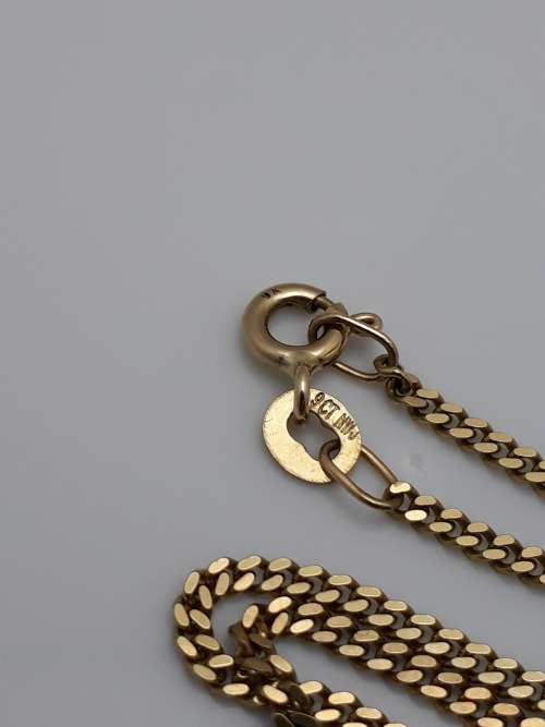 9ct SOLID Gold Ladies chain and CZ Pendant - PRE-OWNED