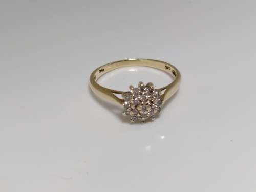 9ct Gold Diamond engagement ring - PRE=OWNED