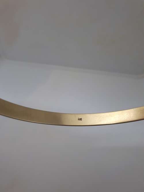 9ct solid Gold Bangle - PRE-OWNED