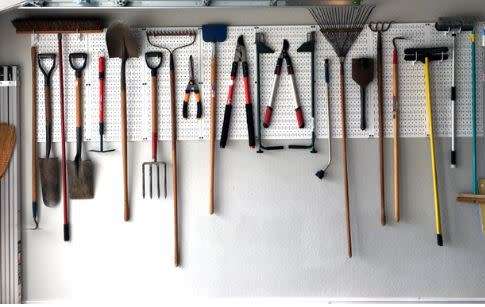 Bulk Pack of  100 Pegboard Hooks 100mm x3.5mm