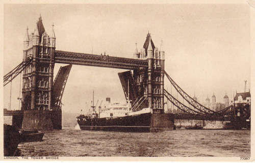 Vintage-LONDON-THE-TOWER-BRIDGE-Postcard