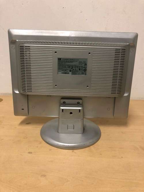 LCD HP Pavilion w17e LCD wide-screen with inbuit Speaker