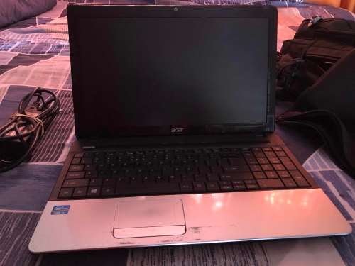 Acer Aspire E1 series - 15.6 - Core i3 2350M - 4 GB RAM - 500 GB HDD