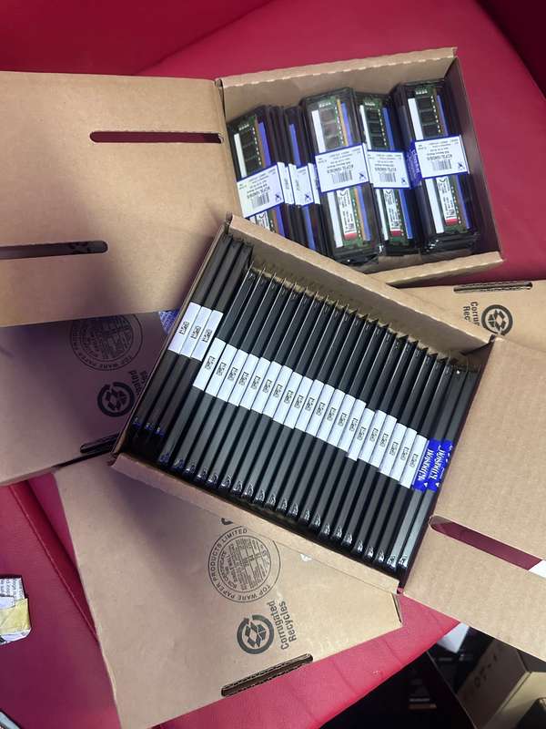 Brand new Kingston KCP3L16ND8/8 ValueRam 8GB DDR3L 1600MHz OEM Desktop Memory