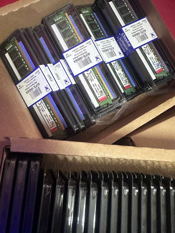 Brand new Kingston KCP3L16ND8/8 ValueRam 8GB DDR3L 1600MHz OEM Desktop Memory