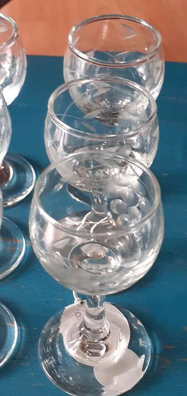 Vintage Sherry glasses x6 Grape design