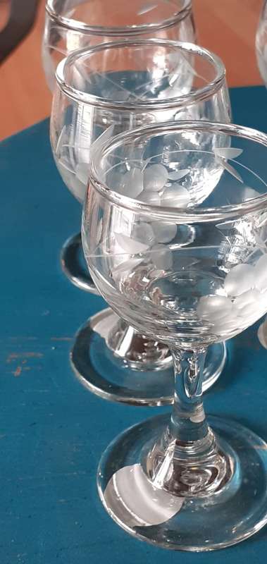 Vintage Sherry glasses x6 Grape design